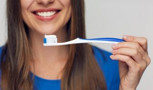 Read more about the article Escovar os dentes pode reduzir em 20% risco de câncer de esôfago