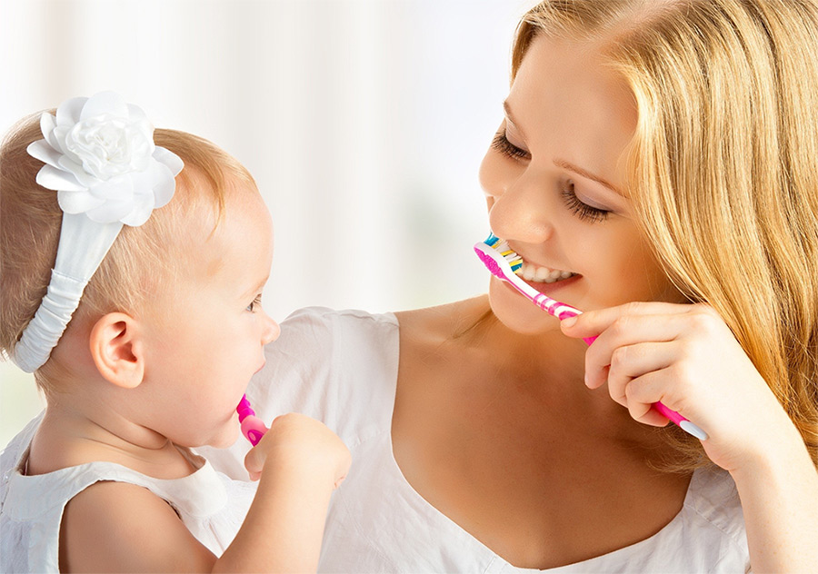 You are currently viewing Passo a passo de como fazer a higiene bucal em bebês