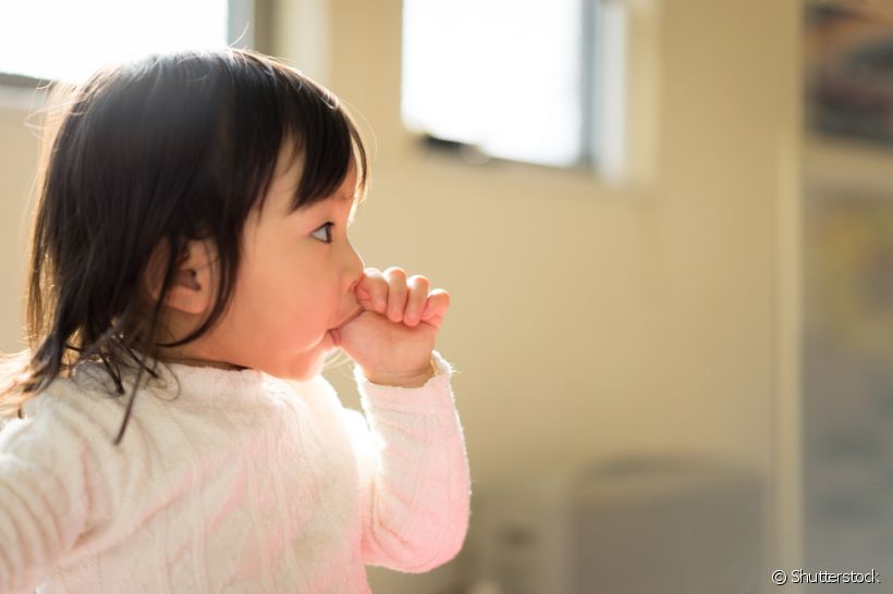 You are currently viewing Saúde bucal infantil: principais problemas causados pelo hábito de chupar dedo